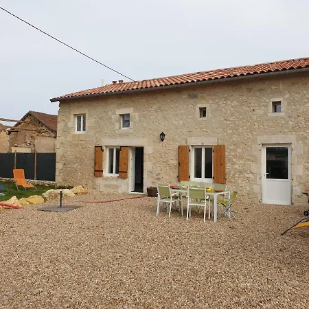 Сasa de vacaciones La Maison Poitevine *